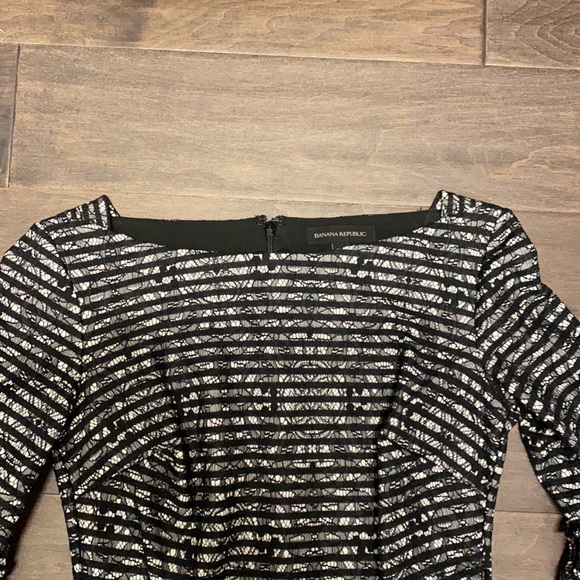 Banana Republic black lace dress size 0 - Picture 4 of 5
